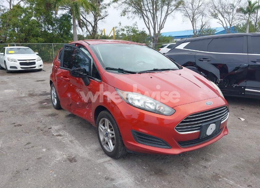 2018 Ford Fiesta SE (VIN 3FADP4EJ7JM129802) main photo