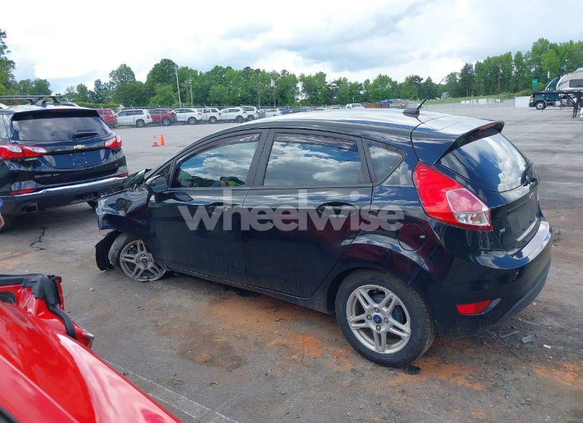 Photo 15 of 2019 Ford Fiesta SE (VIN 3FADP4EJ7KM102259)