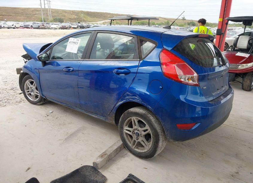 Photo 3 of 2019 Ford Fiesta SE (VIN 3FADP4EJ7KM103346)