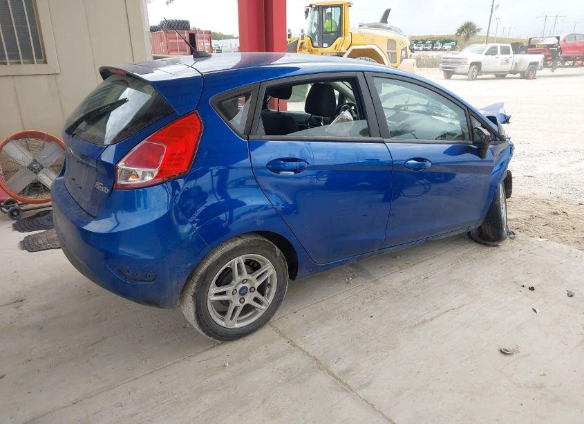 Photo 4 of 2019 Ford Fiesta SE (VIN 3FADP4EJ7KM103346)