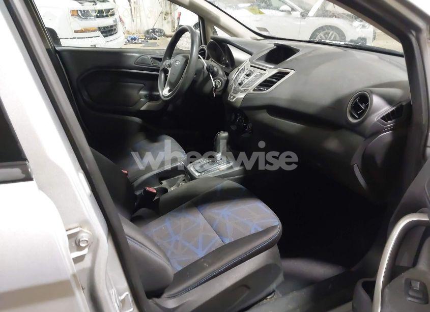 Photo 5 of 2011 Ford Fiesta SE (VIN 3FADP4EJ8BM138140)