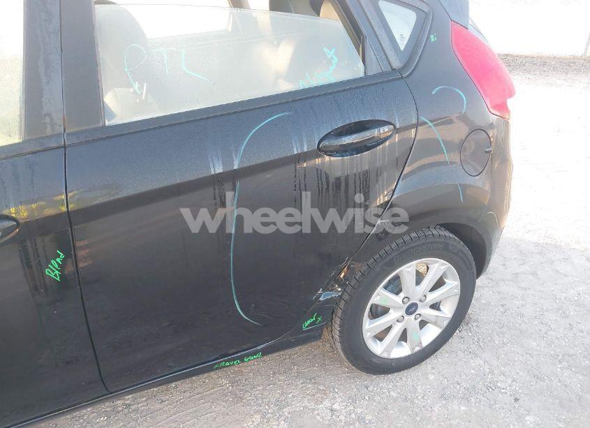 Photo 6 of 2011 Ford Fiesta SE (VIN 3FADP4EJ8BM162373)