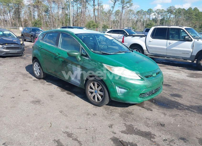 2011 Ford Fiesta SE (VIN 3FADP4EJ8BM223172) main photo
