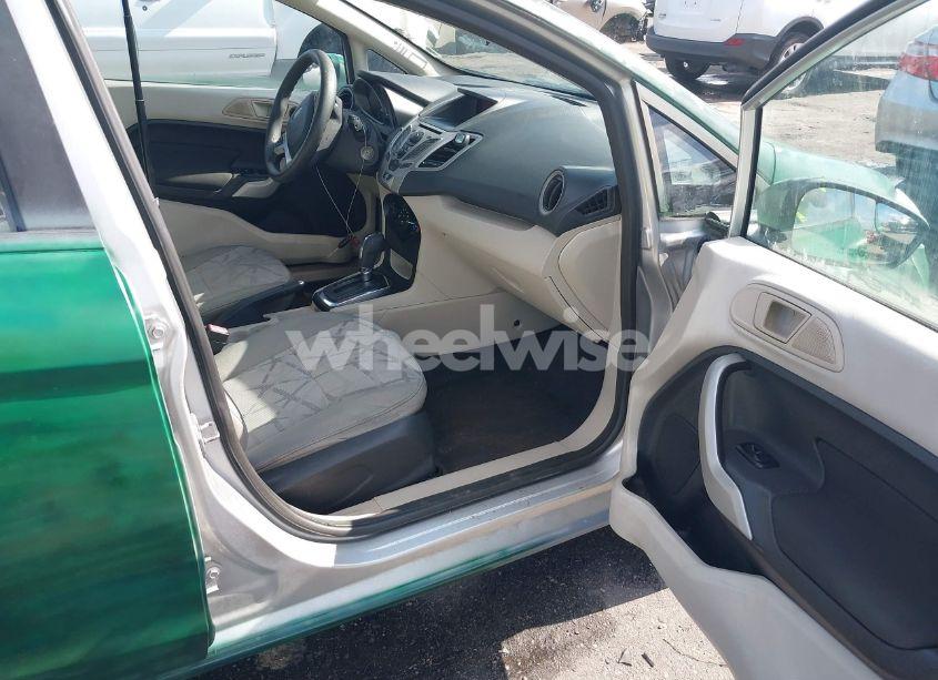 Photo 5 of 2011 Ford Fiesta SE (VIN 3FADP4EJ8BM223172)