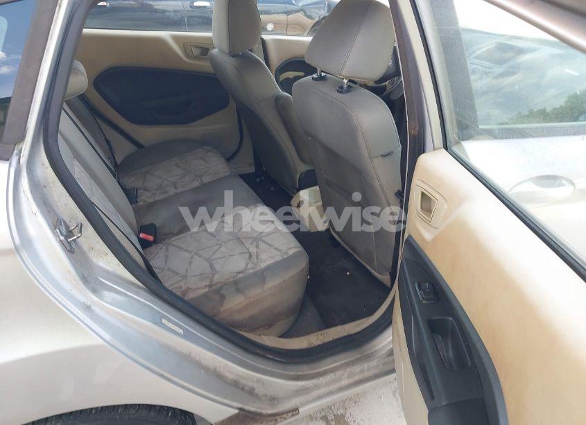 Photo 8 of 2013 Ford Fiesta SE (VIN 3FADP4EJ8DM164708)