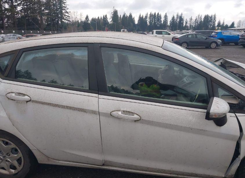 Photo 12 of 2013 Ford Fiesta SE (VIN 3FADP4EJ8DM183775)