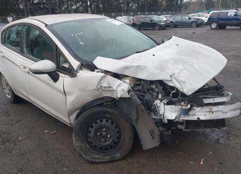 Photo 6 of 2013 Ford Fiesta SE (VIN 3FADP4EJ8DM183775)