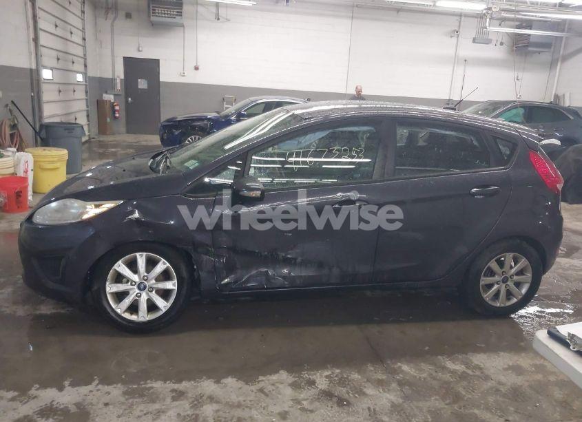 Photo 14 of 2013 Ford Fiesta SE (VIN 3FADP4EJ8DM203765)