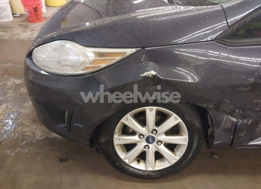 Photo 6 of 2013 Ford Fiesta SE (VIN 3FADP4EJ8DM203765)