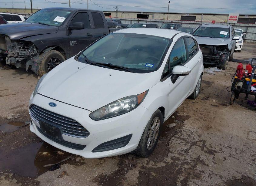 Photo 2 of 2014 Ford Fiesta SE (VIN 3FADP4EJ8EM103215)