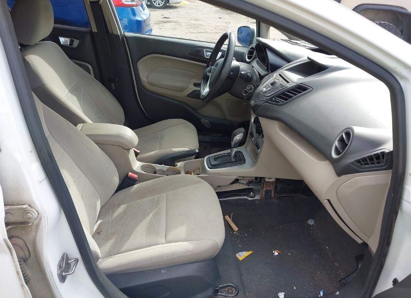 Photo 5 of 2014 Ford Fiesta SE (VIN 3FADP4EJ8EM103215)