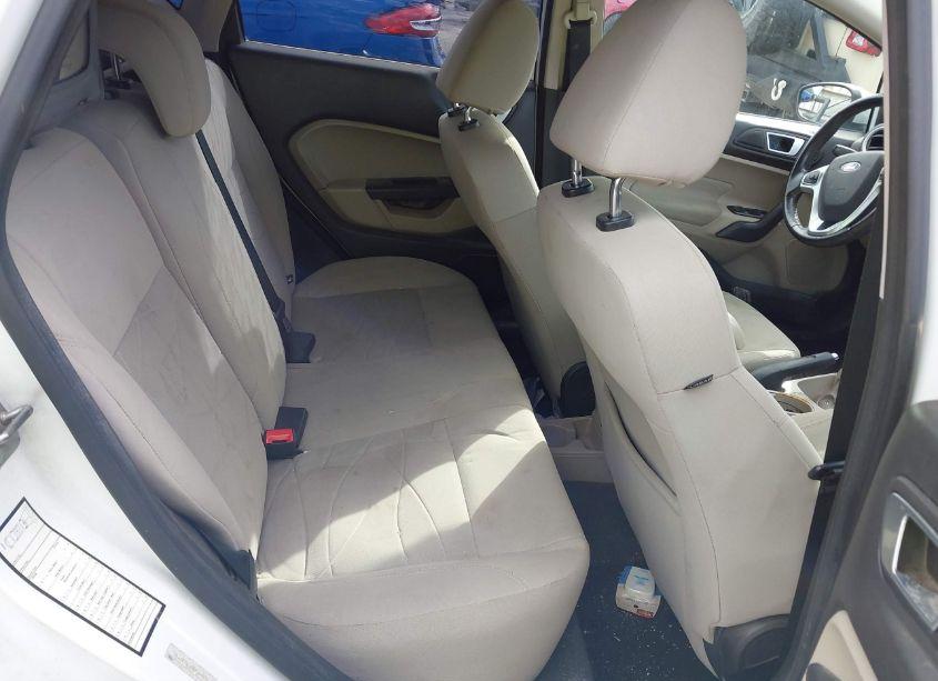 Photo 8 of 2014 Ford Fiesta SE (VIN 3FADP4EJ8EM103215)