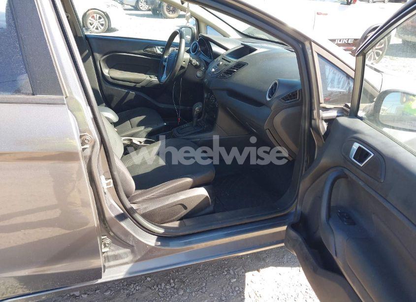 Photo 5 of 2014 Ford Fiesta SE (VIN 3FADP4EJ8EM139843)