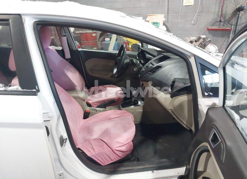 Photo 5 of 2014 Ford Fiesta SE (VIN 3FADP4EJ8EM165908)