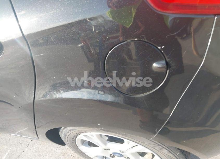 Photo 13 of 2015 Ford Fiesta SE (VIN 3FADP4EJ8FM123403)