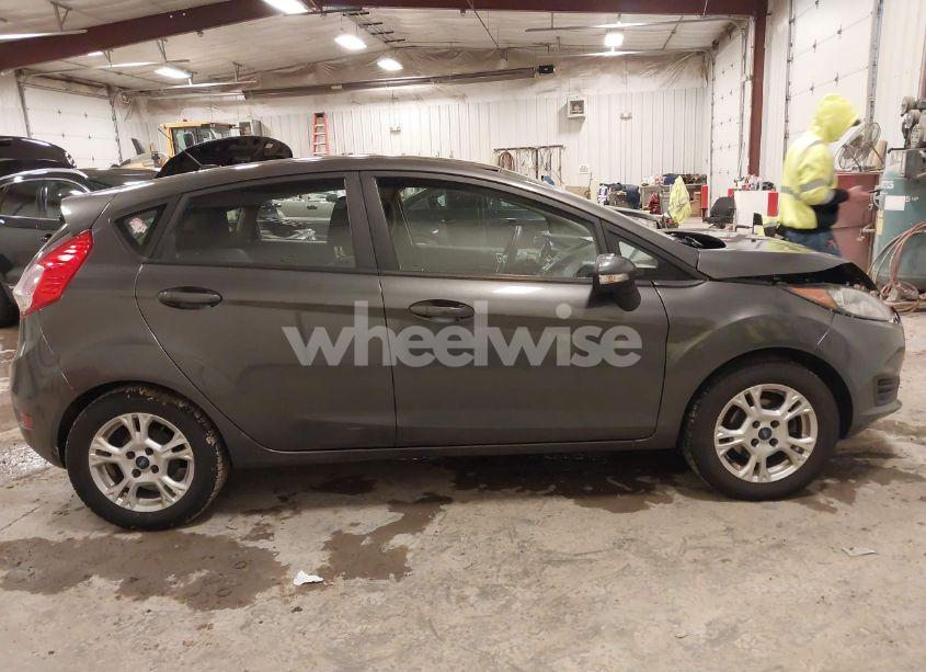 Photo 13 of 2015 Ford Fiesta SE (VIN 3FADP4EJ8FM138306)