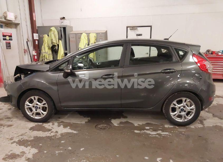 Photo 14 of 2015 Ford Fiesta SE (VIN 3FADP4EJ8FM138306)
