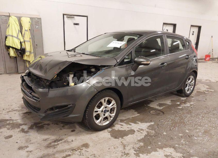 Photo 2 of 2015 Ford Fiesta SE (VIN 3FADP4EJ8FM138306)