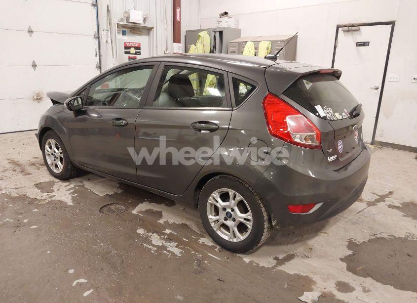 Photo 3 of 2015 Ford Fiesta SE (VIN 3FADP4EJ8FM138306)
