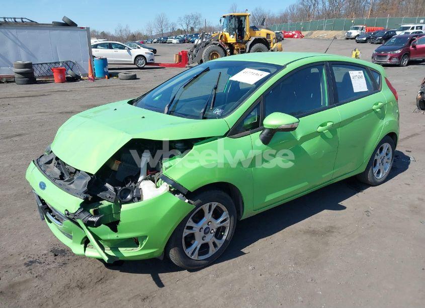 Photo 2 of 2015 Ford Fiesta SE (VIN 3FADP4EJ8FM144168)