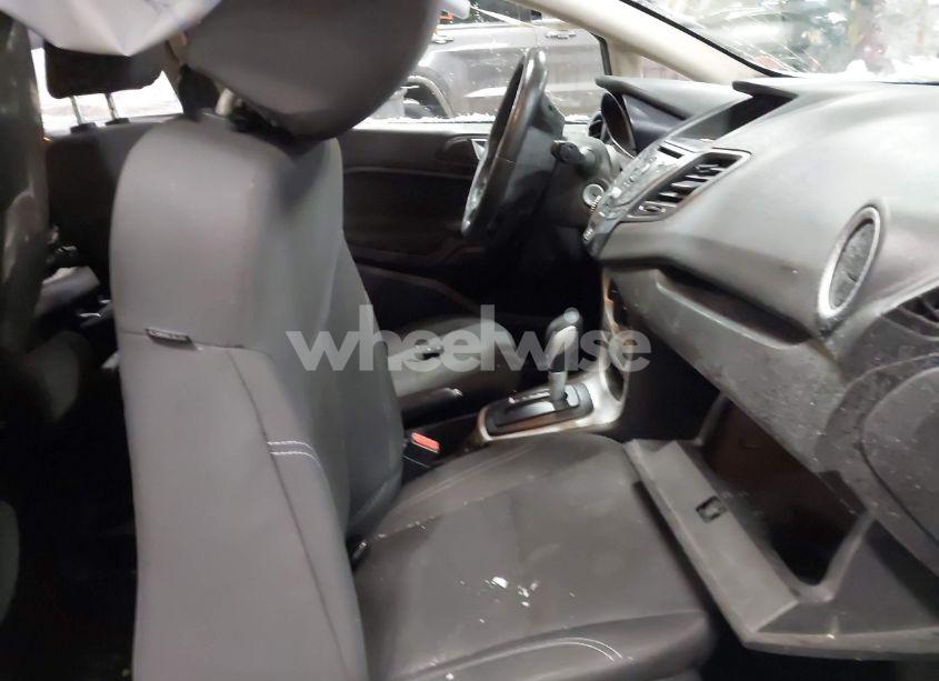 Photo 5 of 2015 Ford Fiesta SE (VIN 3FADP4EJ8FM208175)