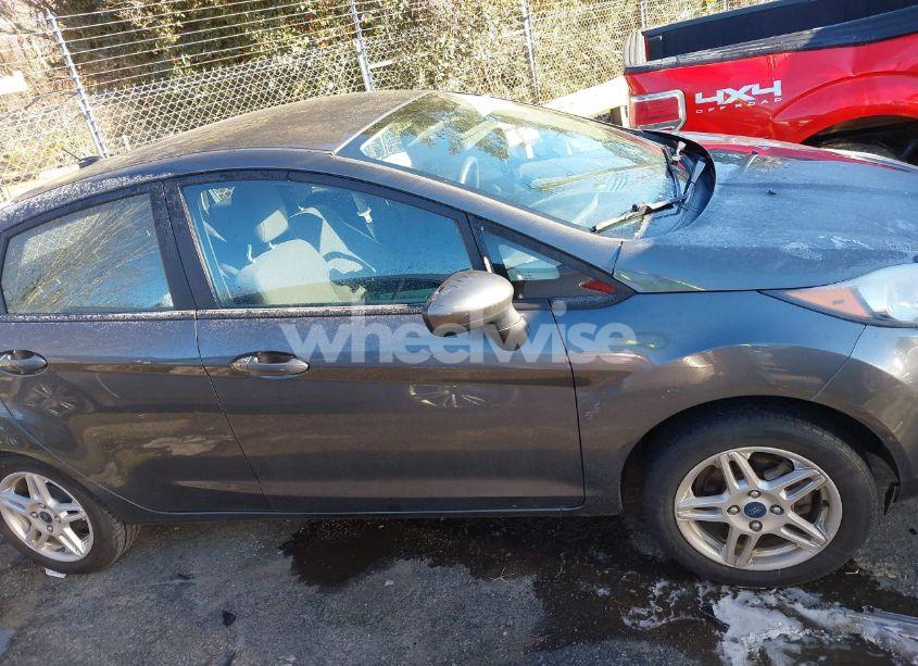 Photo 13 of 2018 Ford Fiesta SE (VIN 3FADP4EJ8JM114192)