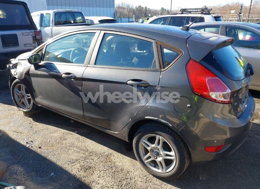 Photo 3 of 2018 Ford Fiesta SE (VIN 3FADP4EJ8JM114192)