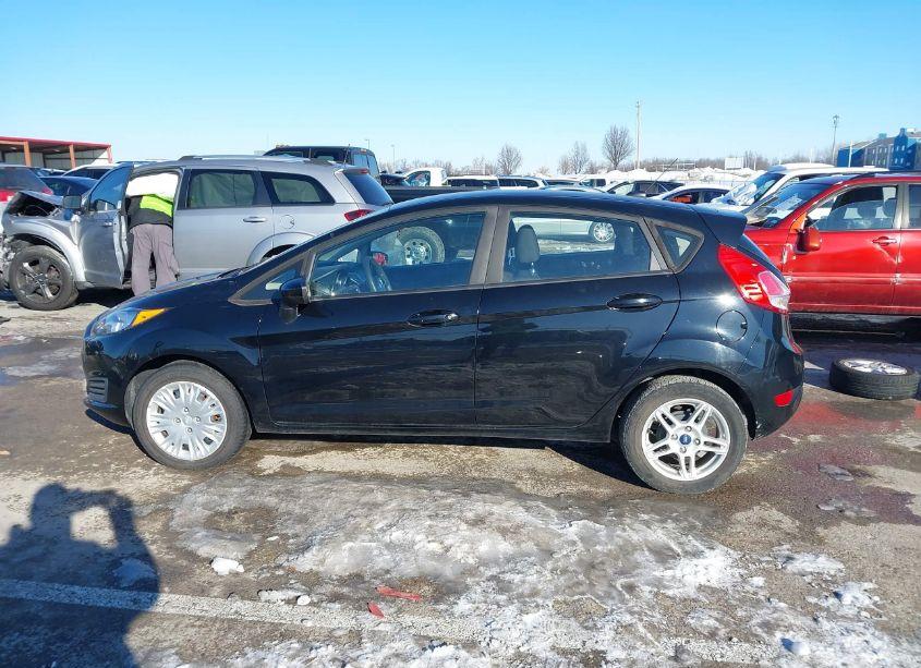Photo 15 of 2019 Ford Fiesta SE (VIN 3FADP4EJ8KM103470)