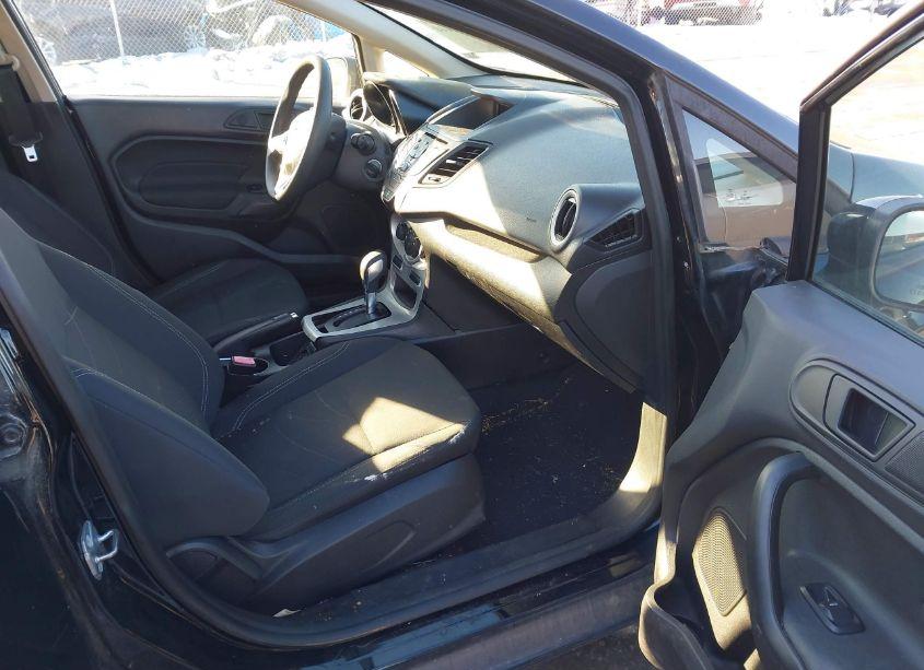 Photo 5 of 2019 Ford Fiesta SE (VIN 3FADP4EJ8KM103470)