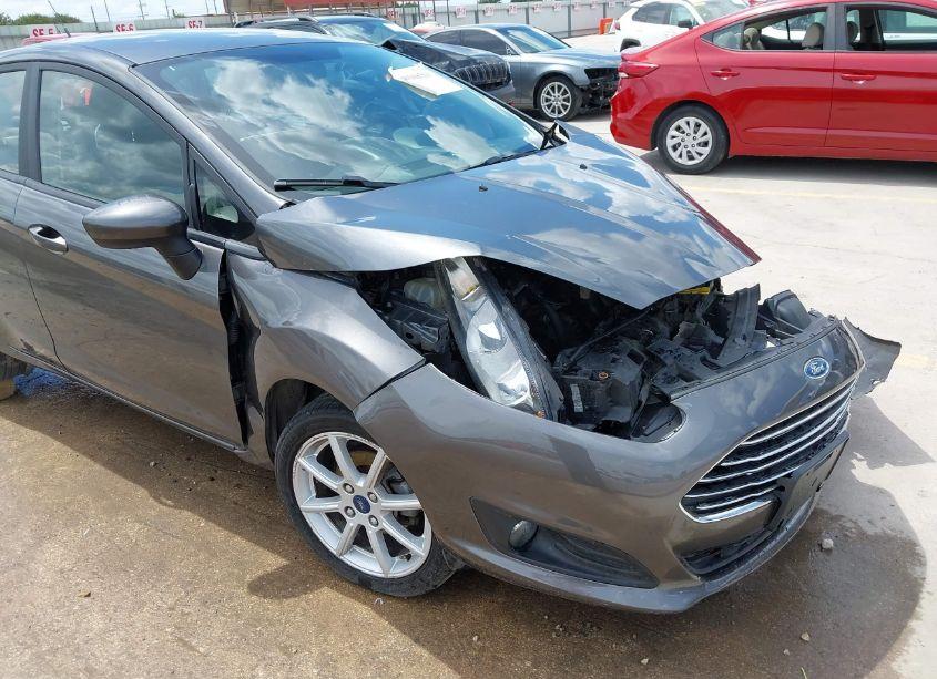 Photo 18 of 2019 Ford Fiesta SE (VIN 3FADP4EJ8KM105509)