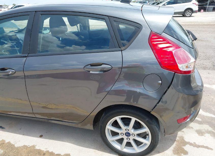 Photo 19 of 2019 Ford Fiesta SE (VIN 3FADP4EJ8KM105509)