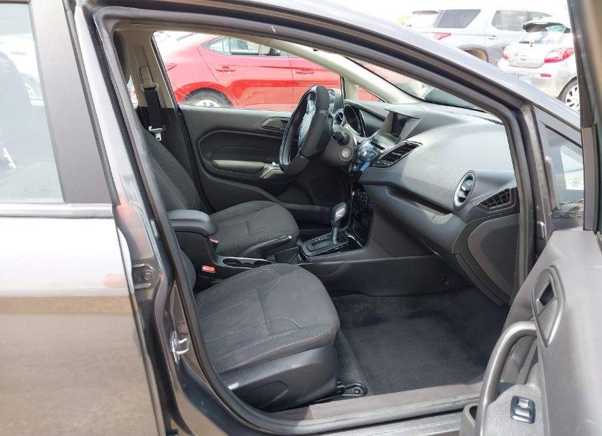 Photo 5 of 2019 Ford Fiesta SE (VIN 3FADP4EJ8KM105509)