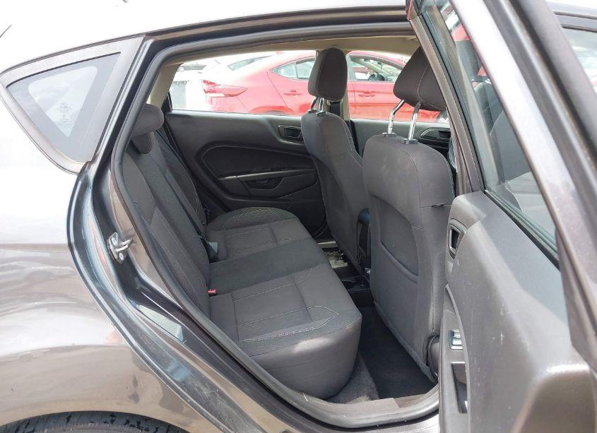 Photo 8 of 2019 Ford Fiesta SE (VIN 3FADP4EJ8KM105509)