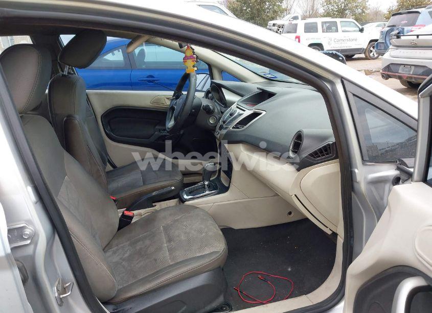 Photo 5 of 2012 Ford Fiesta SE (VIN 3FADP4EJ9CM159984)