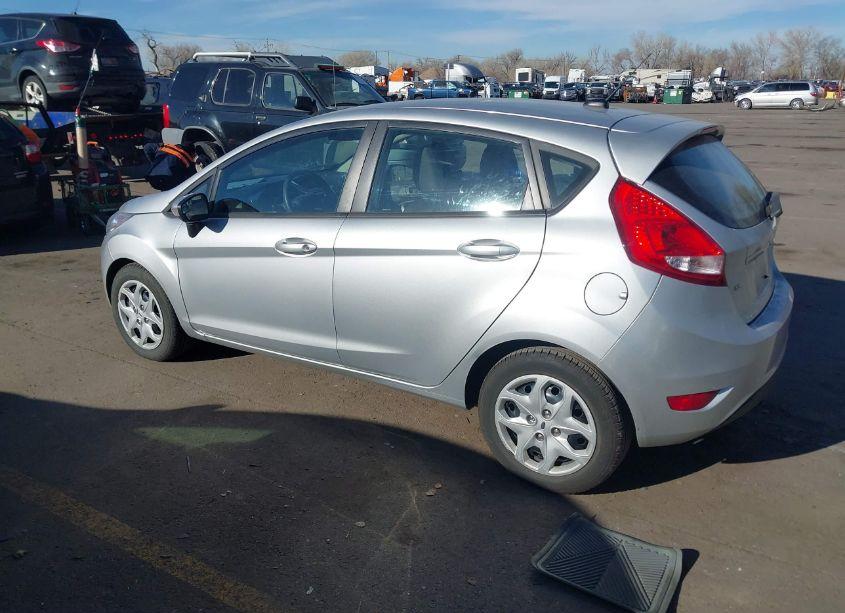 Photo 3 of 2013 Ford Fiesta SE (VIN 3FADP4EJ9DM225807)