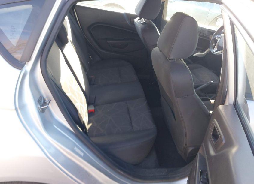 Photo 8 of 2013 Ford Fiesta SE (VIN 3FADP4EJ9DM225807)