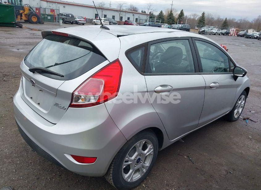 Photo 4 of 2014 Ford Fiesta SE (VIN 3FADP4EJ9EM233553)