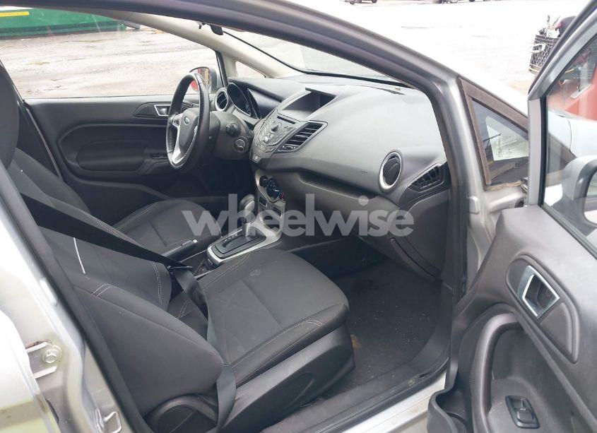 Photo 5 of 2014 Ford Fiesta SE (VIN 3FADP4EJ9EM233553)