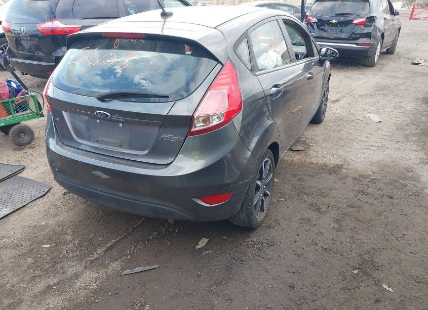 Photo 4 of 2015 Ford Fiesta SE (VIN 3FADP4EJ9FM113558)