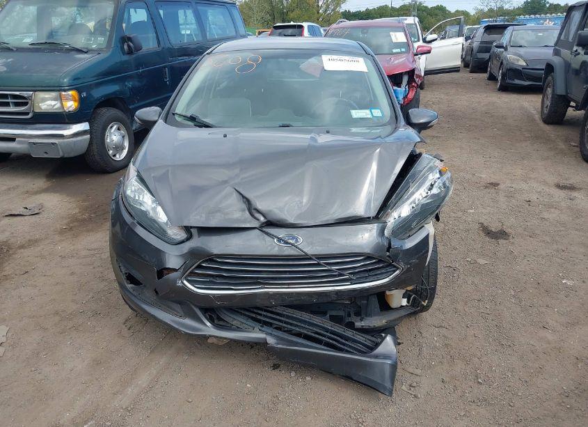 Photo 6 of 2015 Ford Fiesta SE (VIN 3FADP4EJ9FM113558)