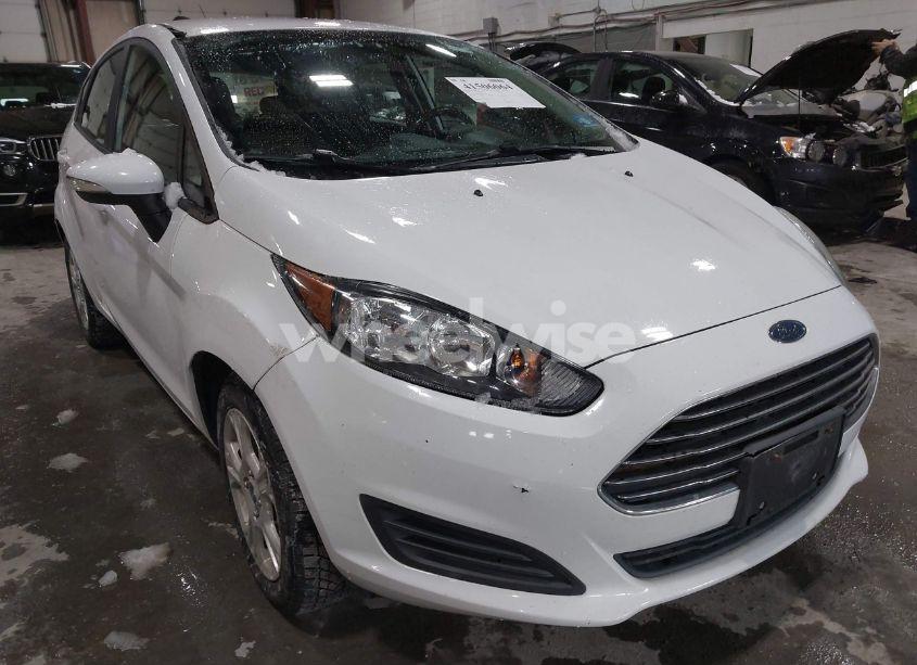 Photo 6 of 2015 Ford Fiesta SE (VIN 3FADP4EJ9FM208055)