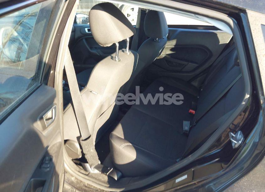 Photo 8 of 2015 Ford Fiesta SE (VIN 3FADP4EJ9FM208539)