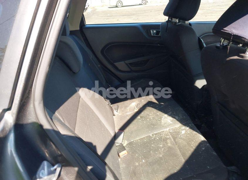 Photo 8 of 2015 Ford Fiesta SE (VIN 3FADP4EJ9FM217130)