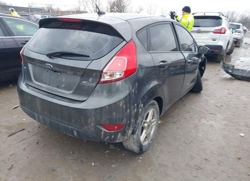 Photo 4 of 2019 Ford Fiesta SE (VIN 3FADP4EJ9KM102229)