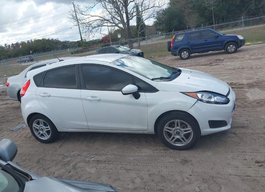 Photo 13 of 2019 Ford Fiesta SE (VIN 3FADP4EJ9KM113330)