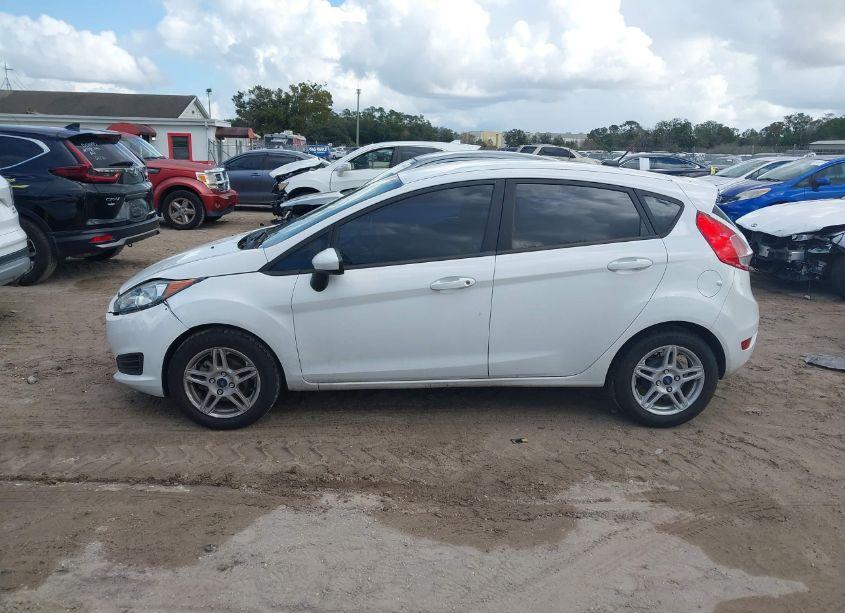 Photo 14 of 2019 Ford Fiesta SE (VIN 3FADP4EJ9KM113330)