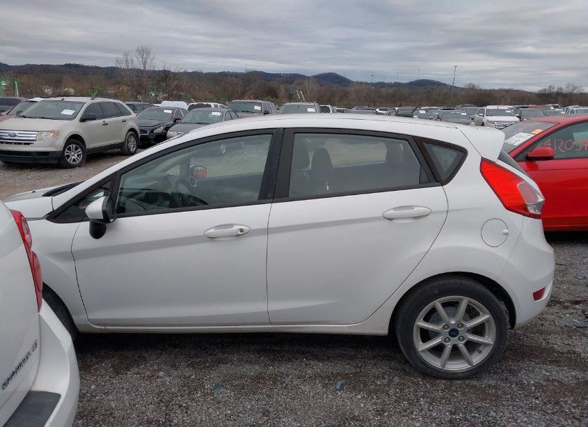 Photo 14 of 2019 Ford Fiesta SE (VIN 3FADP4EJ9KM148613)