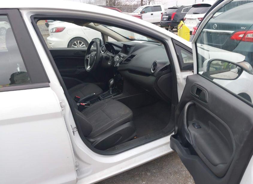 Photo 5 of 2019 Ford Fiesta SE (VIN 3FADP4EJ9KM148613)