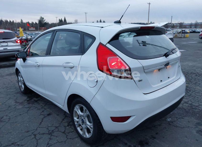 Photo 3 of 2015 Ford Fiesta SE (VIN 3FADP4EJXFM187135)