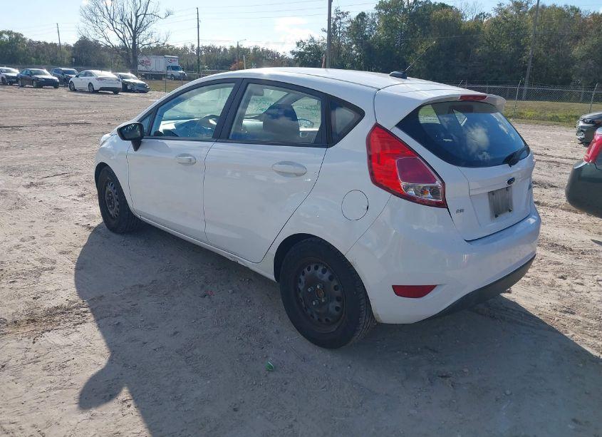 Photo 3 of 2015 Ford Fiesta SE (VIN 3FADP4EJXFM204449)